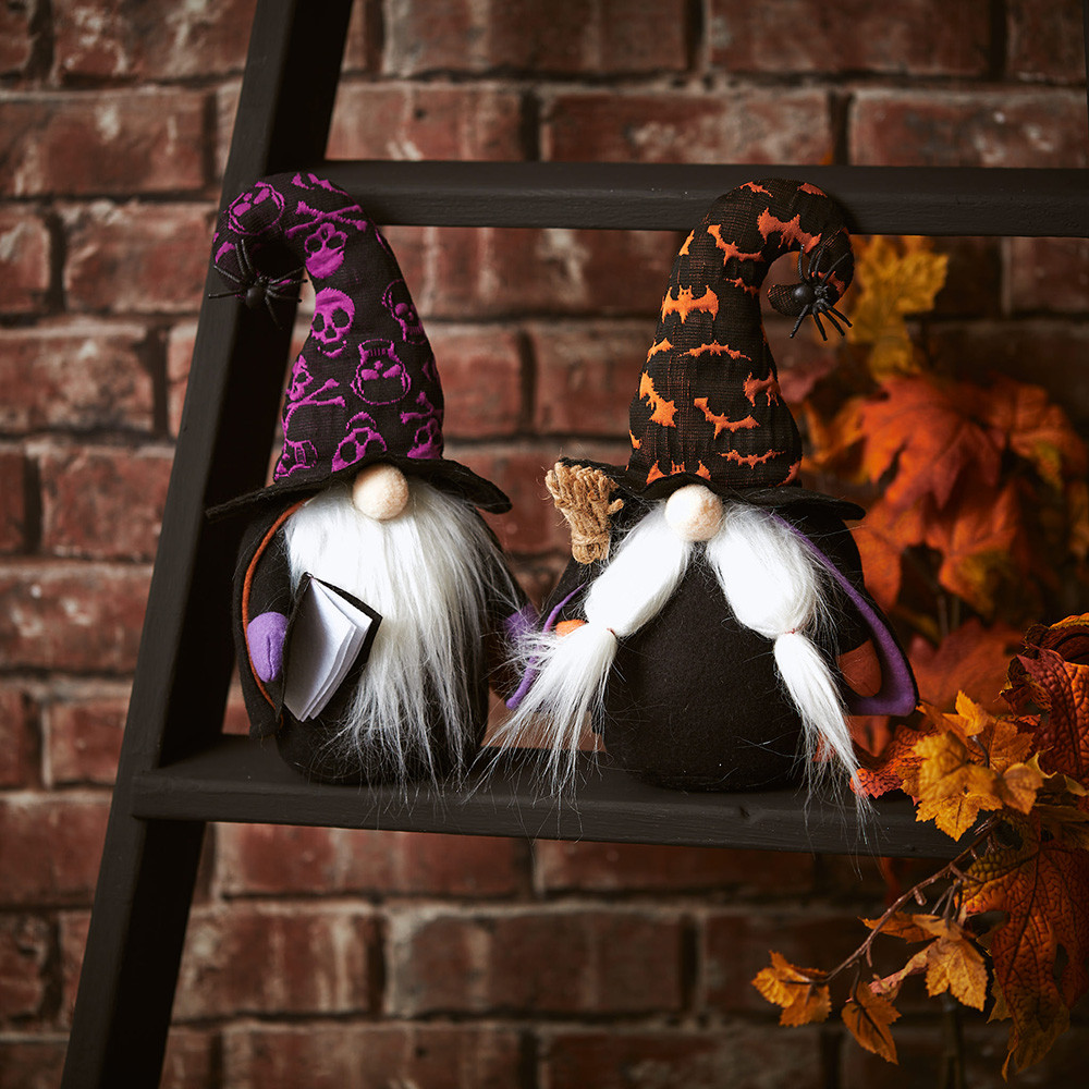 4HW203 WITCH & WIZARD GONK - Image 1